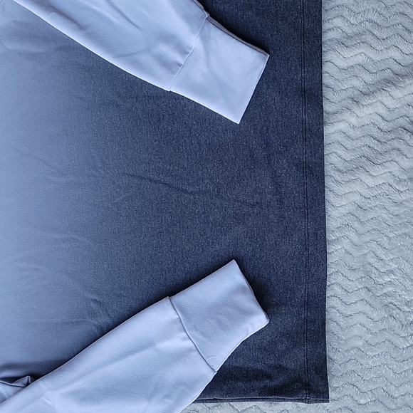 Women UNDER ARMOUR RIVAL TERRY GRADIENT CREW - XS (Used-Like New) - Picture 9 of 13